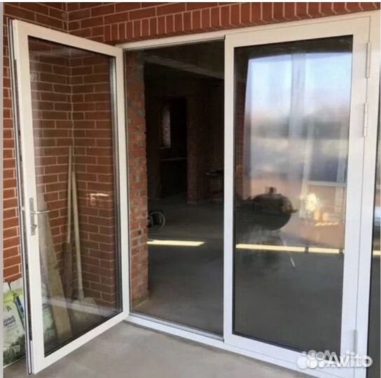 Двери алюминиевые