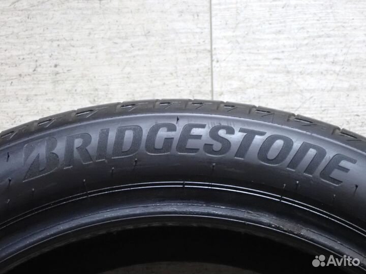 Bridgestone Turanza T005 225/45 R18 и 255/40 R18 95Y