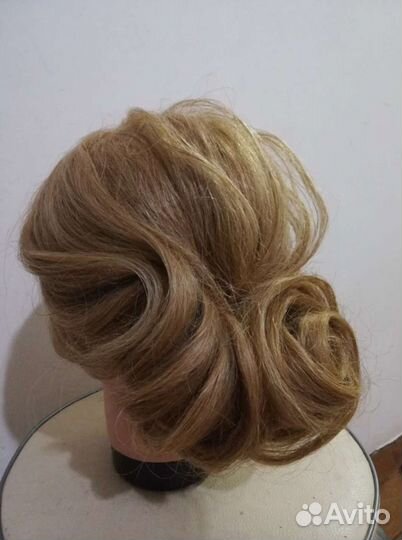 Причёски, плетение кос, стрижки