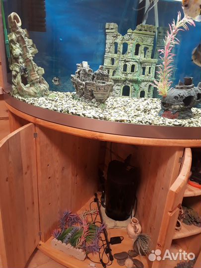 Аквариум с тумбой