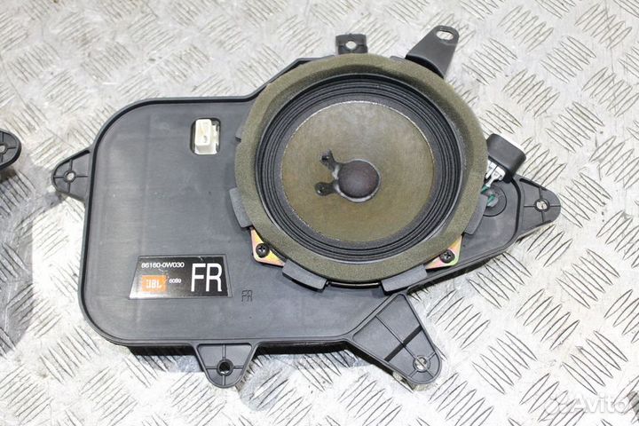 Динамики колонки перед. JBL Toyota Aristo 160 161