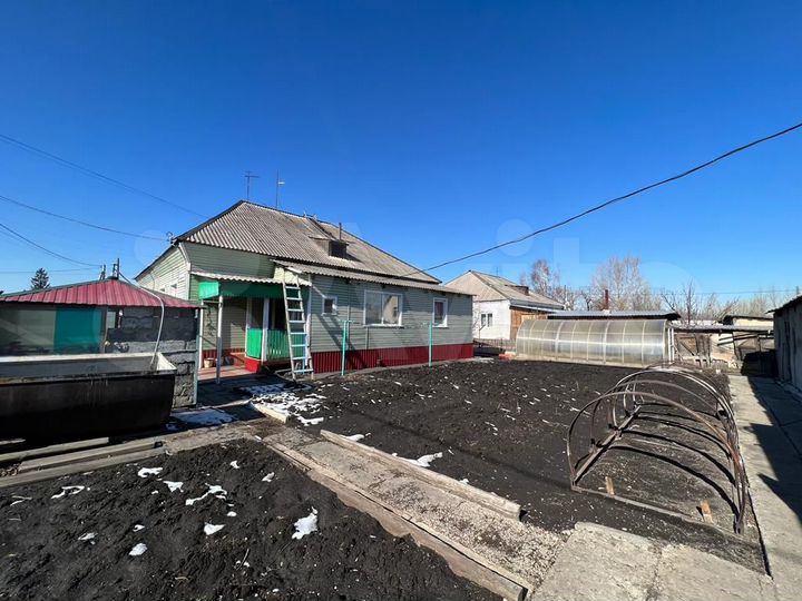 Дом 64 м² на участке 6 сот.