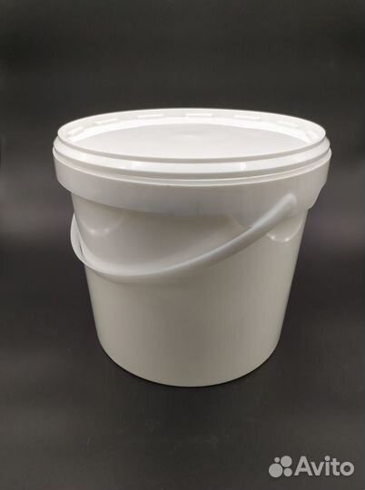 Банки пластиковая тара