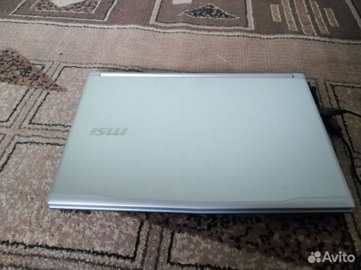 Игровой ноутбук msi 17.3