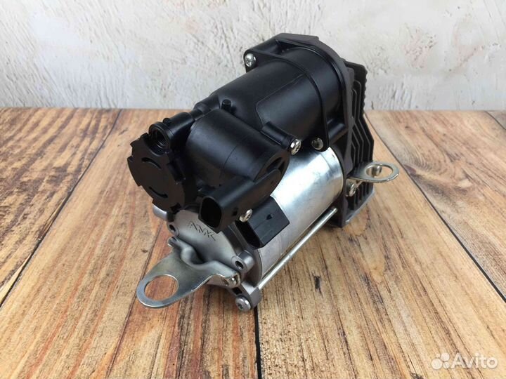 Компрессор пневмоподвески Mercedes S-class