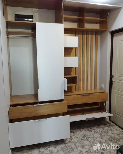 Шкаф распашной на заказ