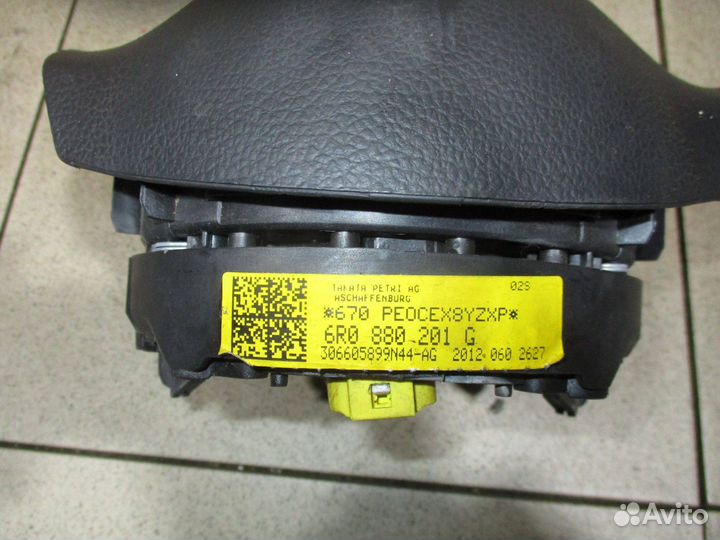 Подушка безопасности в руль VW Polo Sedan