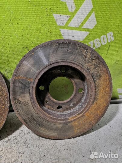 Диск тормозной передний не вентилируемый Фольксв