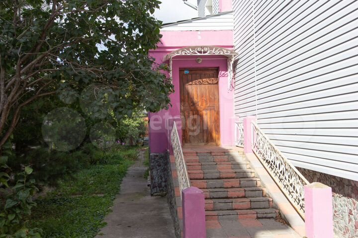 Дом 264 м² на участке 11 сот.