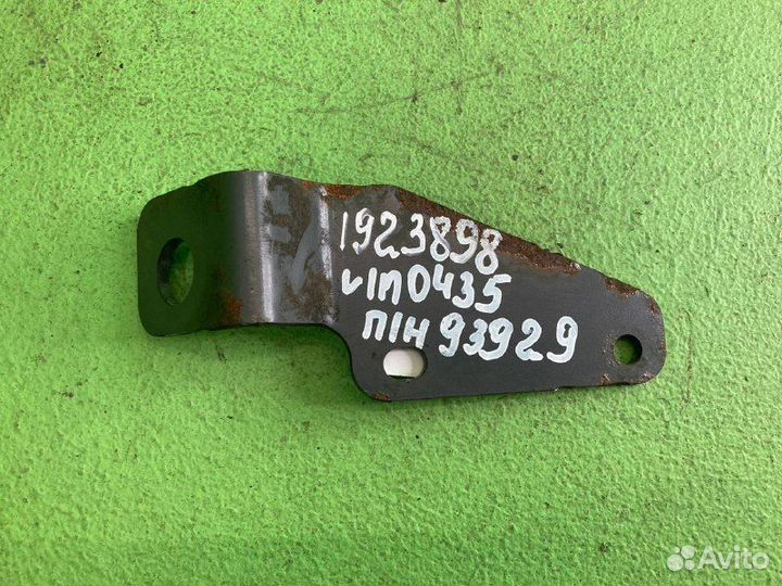 Кронштейн шумоизоляции двигателя DAF XF106