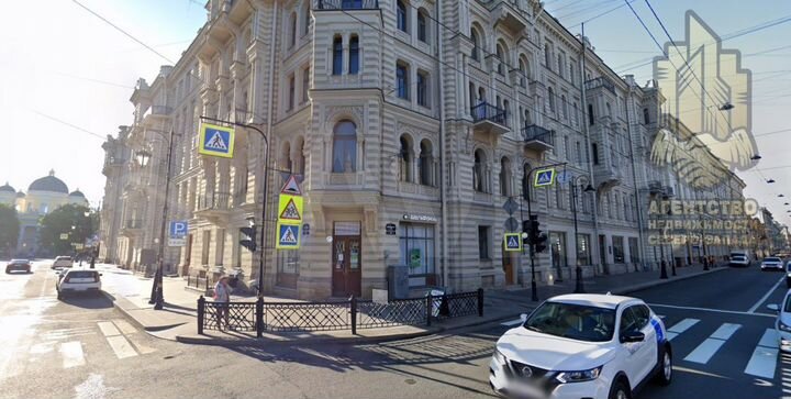 Продажа в центре с арендатором Цветочный, 130 м2