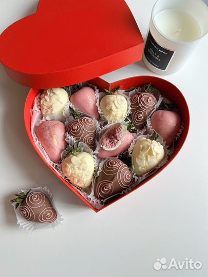 Клубника в шоколаде подарок