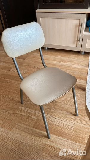 Детский столик и стульчик деревянный