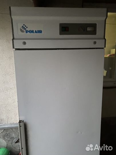 Холодильный шкаф холодильник