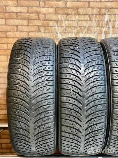 Marshal I'Zen MW15 215/55 R16