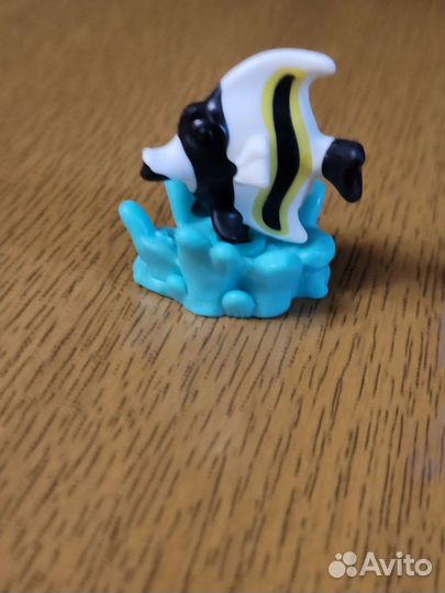 Киндер сюрприз игрушки из коллекции натунс 2023