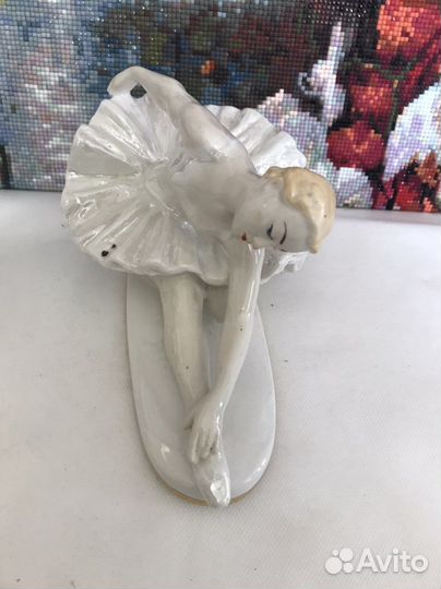 Фарфоровые статуэтки