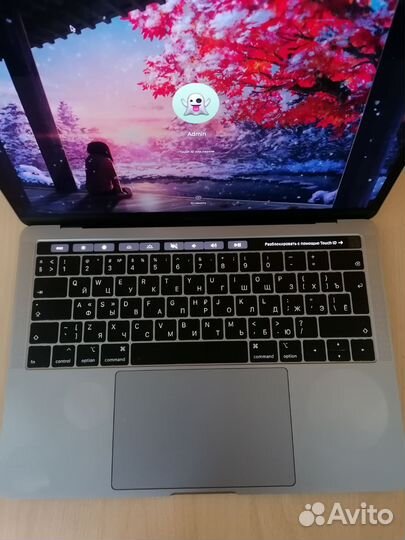 Macbook Pro 13 2018 256gb