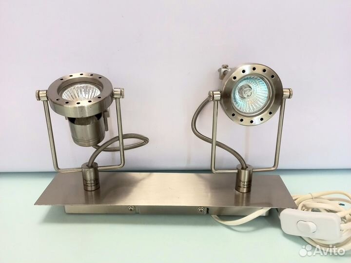 Светильник потолочный спот поворотный