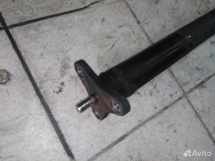 Б/У карданный вал - Без эластичных муфтnДля BMW