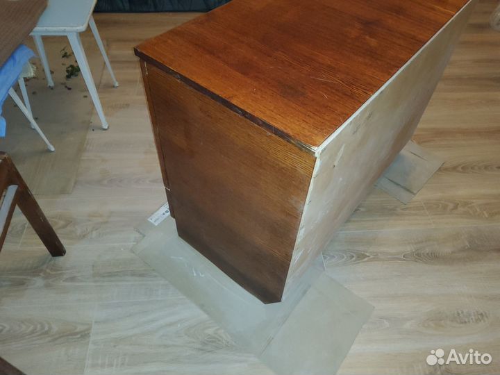 Продам тумбу