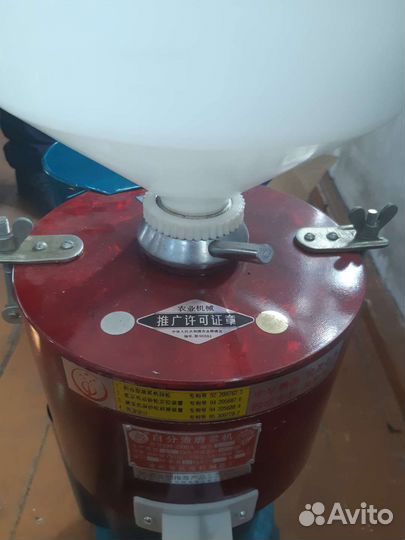 Зернодробилка - соковыжималка