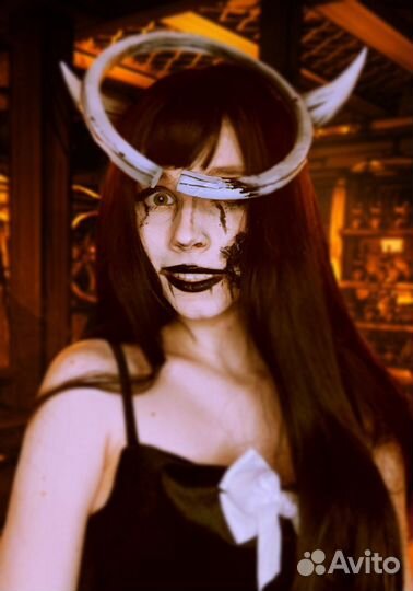 Косплей Алиса из Бенди и Чернильная машина