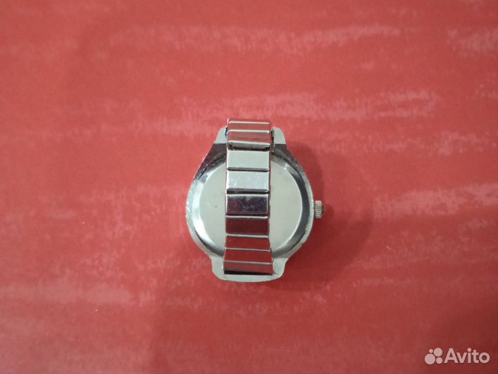 Часы-кольцо