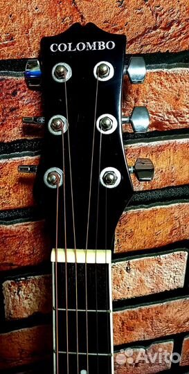 Акустическая гитара формы фолк-джамбо Новая