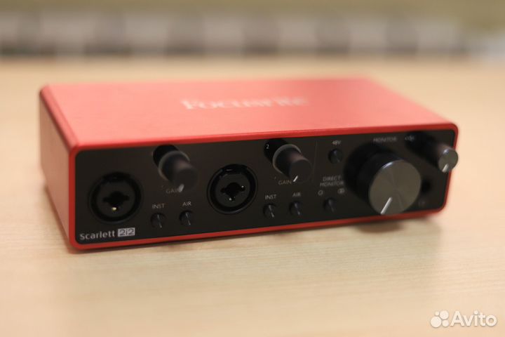 Focusrite Scarlett 2i2 studio 3rd Gen