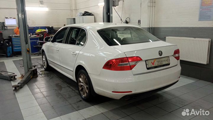 Skoda Superb 1.8 AMT, 2013, 175 715 км