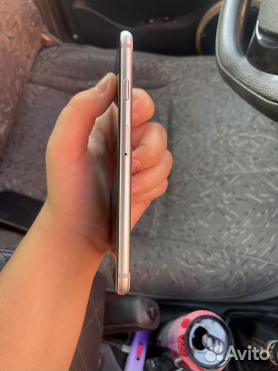 iPhone 6S, 64 ГБ