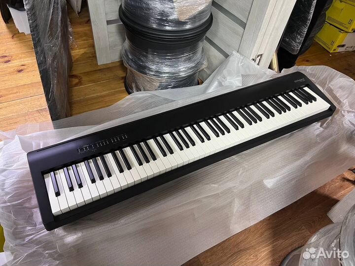 Цифровое пианино Roland FP30X-BK черное