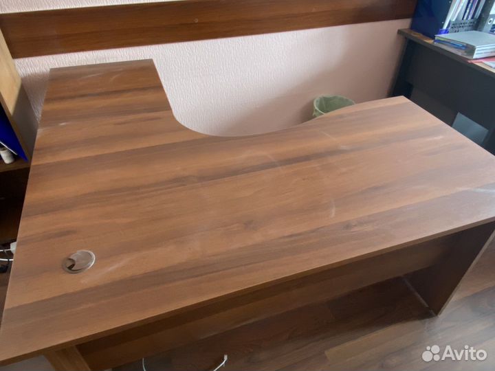 Стол угловой «орех»