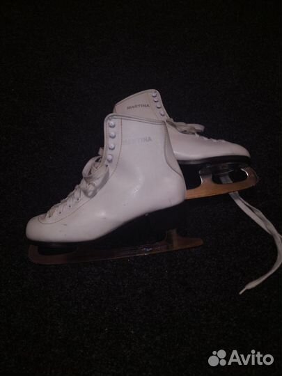 Коньки фигурные женские с мехом размер 39-40