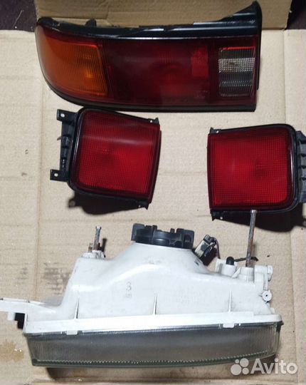 Фонарь стоп Nissan Sunny B13