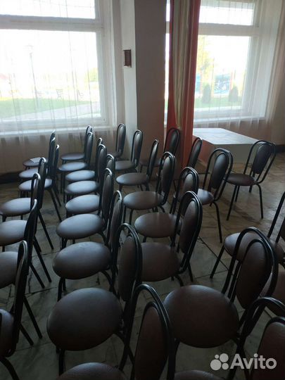 Стулья для кофе и офиса