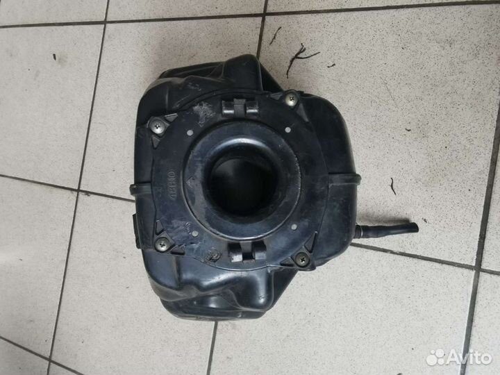 Корпус воздушного фильтра Suzuki gsx 1100f katana