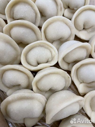 Пельмени, вареники ручной лепки