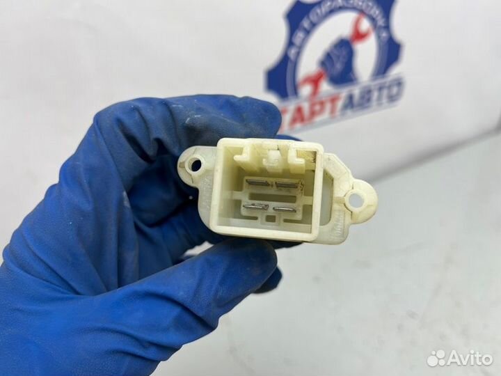 Резистор отопителя Ford Fusion fyja 2008