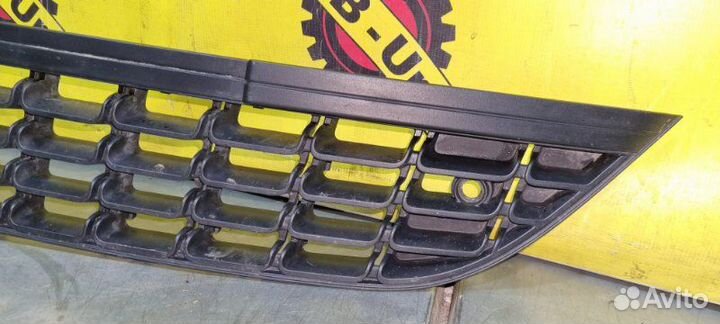 Решетка в бампер Opel Astra J