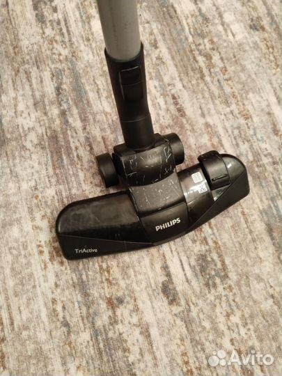 Пылесос безмешковый Philips PowerPro Activ FC9569