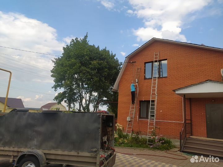 Утепление стен пеноизолом. Утепление дома эковатой