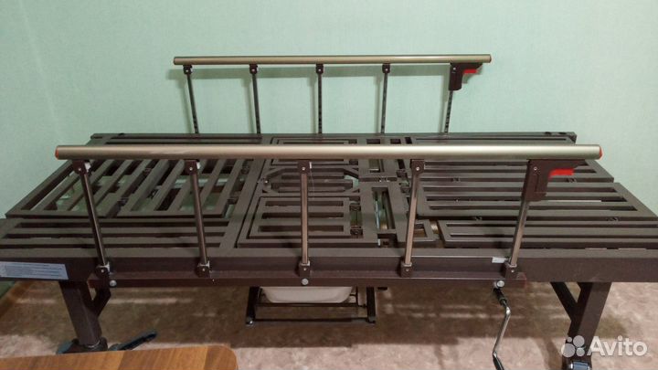 Кровать для лежачих больных бу