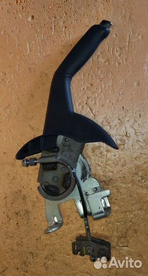 Рычаг стояночного тормоза Kia Rio III