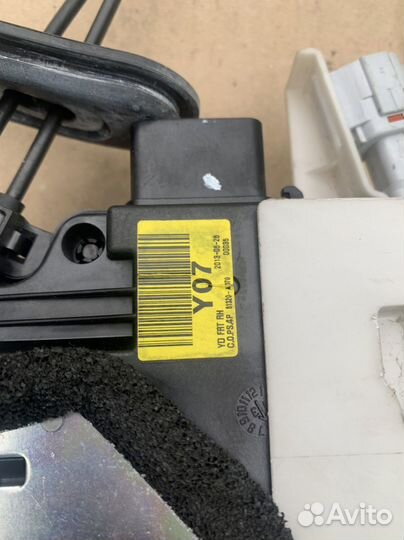 Замок правой передней двери для kia cerato 3(YD)