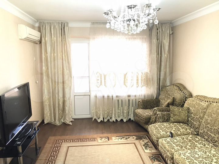 2-к. квартира, 52 м², 9/9 эт.