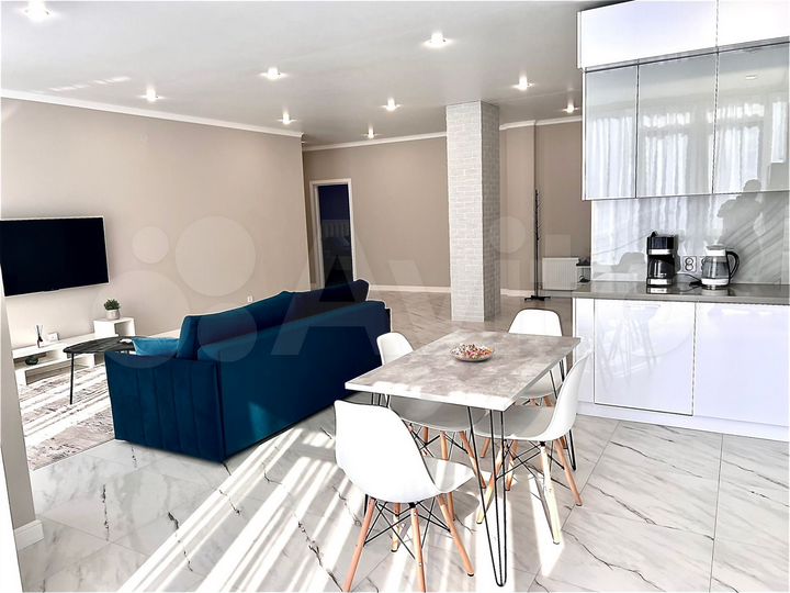 2-к. квартира, 90 м², 5/10 эт.