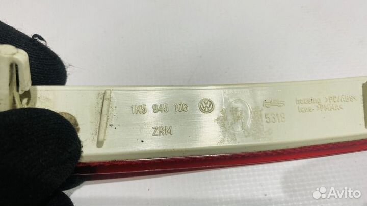 Катафот бампера задний правый Volkswagen Jetta 5