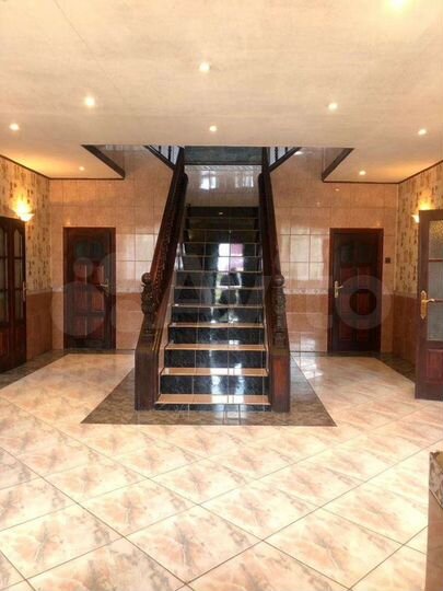 Коттедж 650 м² на участке 20 сот.